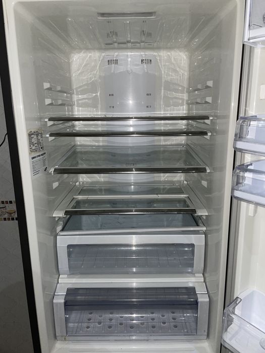 Холодильник Samsung