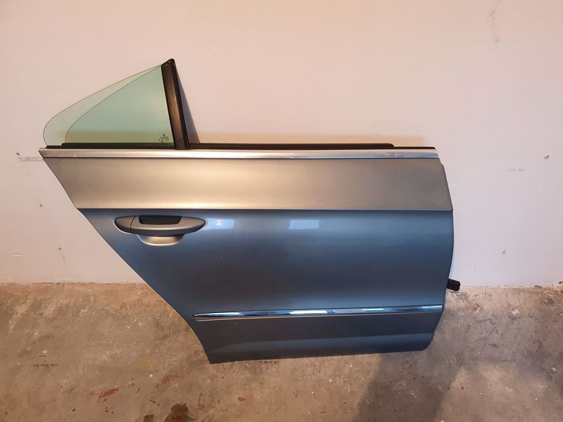 Usa Completa Dreapta Spate VW Passat CC