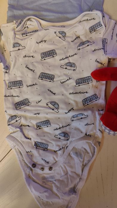 Lot body-uri mărimea 74