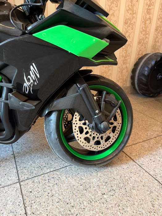 Детски акумулаторен мотор