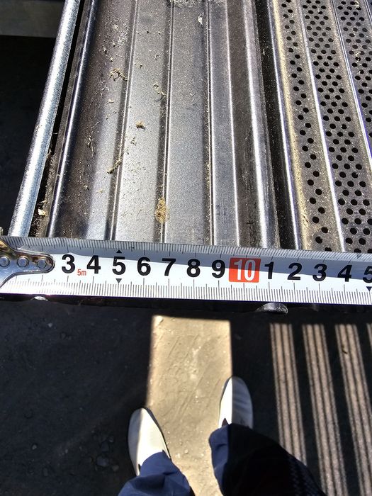 РОЛЕТНА ЩОРА.Перфорирани ламели.Цвят Черна .Без Водачи