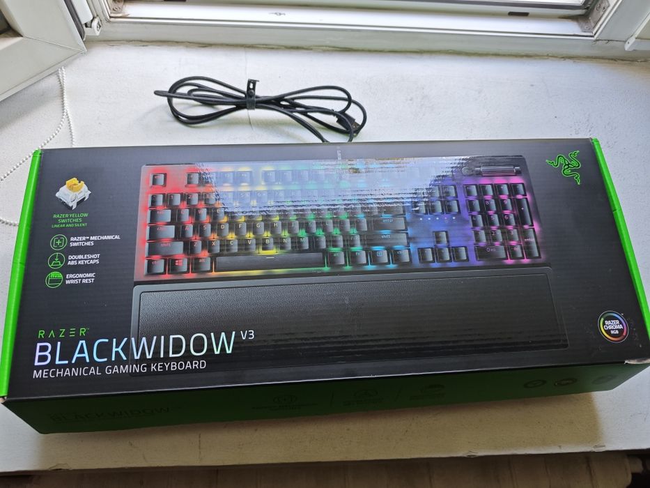 Механическая клавиатура Razer BlackWidow V3 (Yellow Switches)