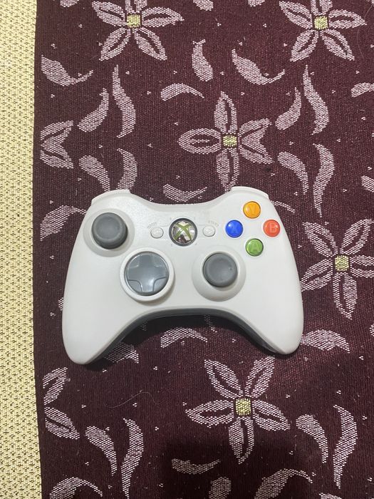 Джойстик Xbox 360