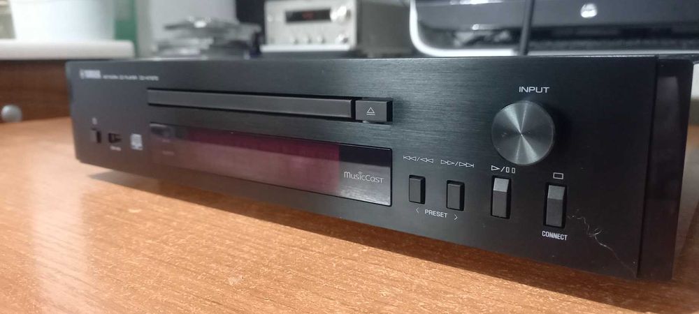 Yamaha CD NT 670