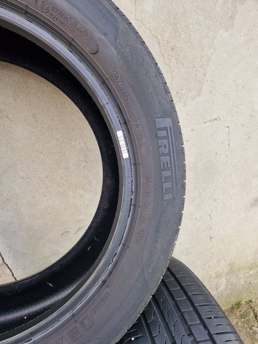 215 55 17 vara Pirelli Cinturato