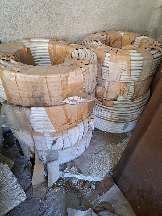 Pvc тръба с алуминиева вложка