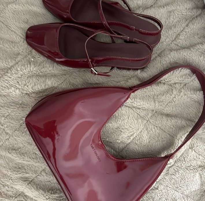 Чанта цвят burgundy