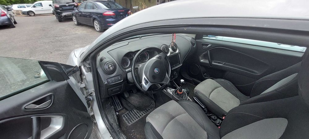 Alfa Romeo MiTo 1,4 i , Алфа Мито на части!
Януари 2010