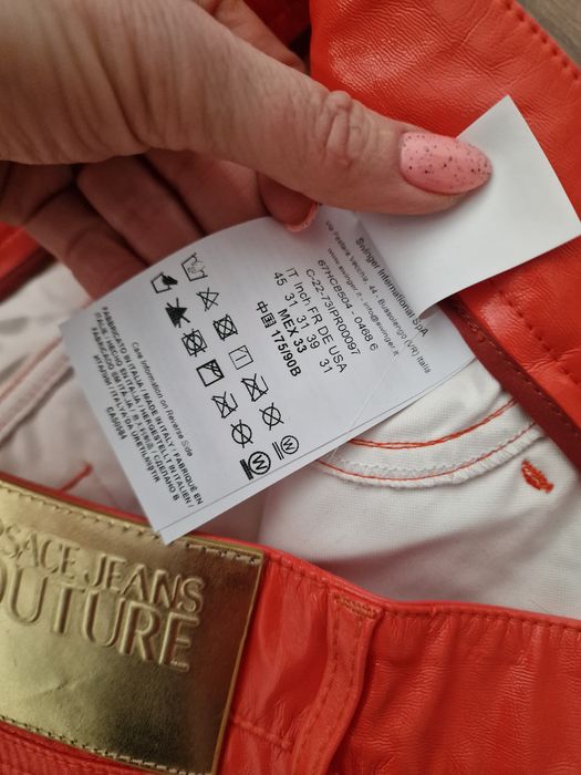 Страхотни дамски панталони VERSACE JEANS COUTURE размер 31