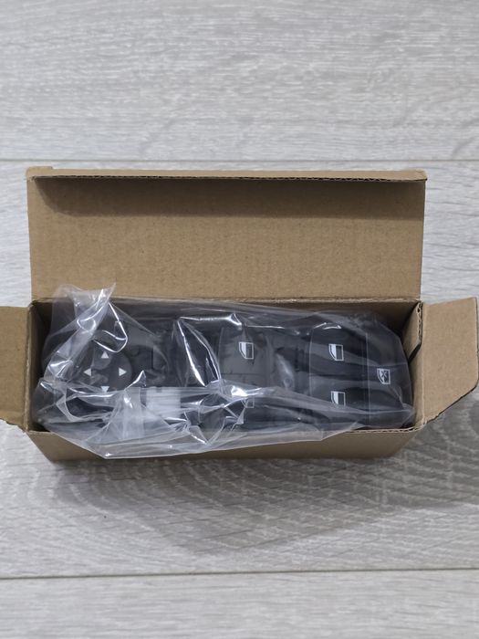 Buton geam electric stânga față BMW Seria 1 / X1 – OEM 61319208108