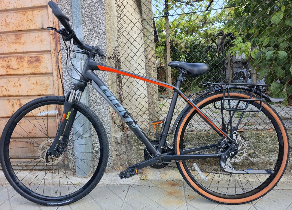 Giant Roam 28 цола L размер 2х8 Shimano  Дискови  Хидравлични спирачки Алуминиев Перфектен градски велосипед