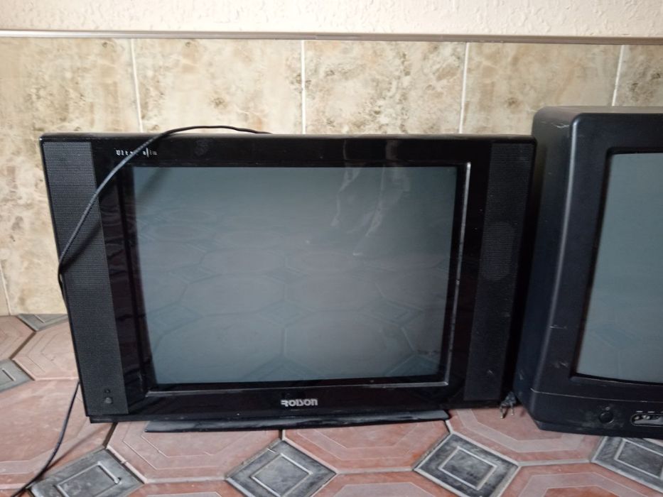 Продаётся старый телевизор 3 модели