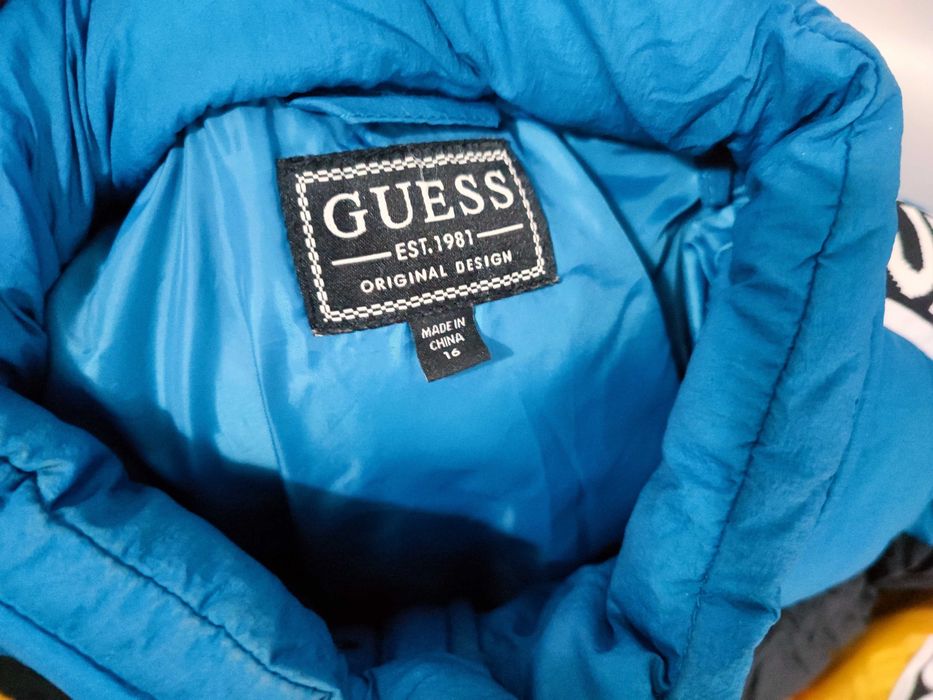 Geaca Guess Baieti/Fete, marime 16 Ani. Originala 100%