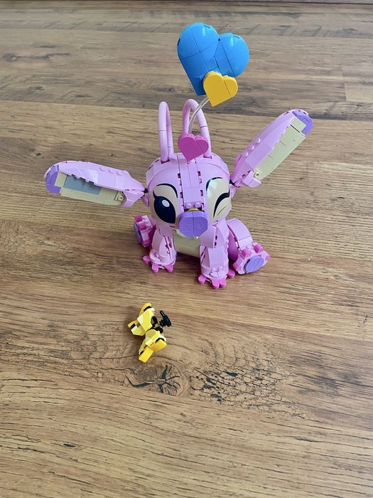 LEGO Disney 43257 - Angel (Stitch) Cu cutie și instrucțiuni