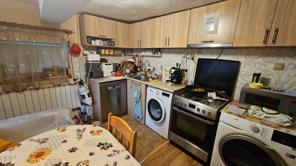 Продава се Къща в Разград, Житница - 154 кв.м за 994 €/кв.м - Снимка #4