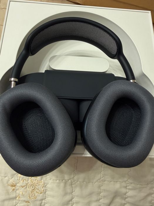 Продам наушники AirPosa Max