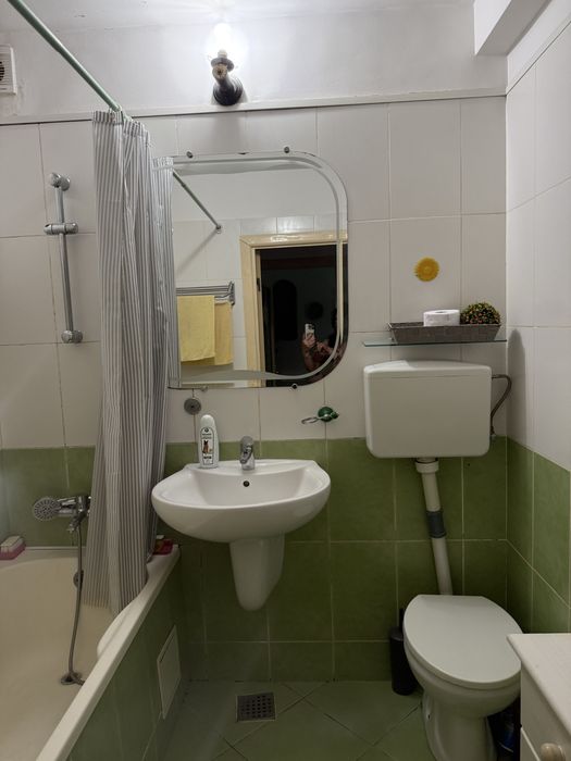 Vanzare apartament 3 camere