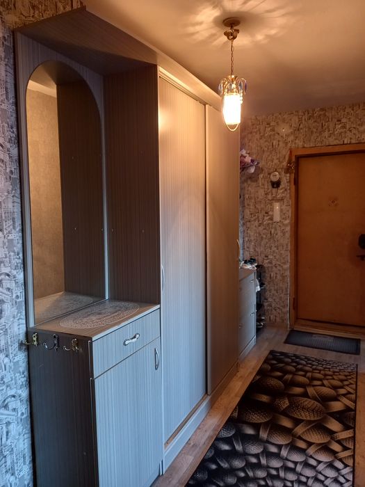 Продам прихожию  в отличном состоянии