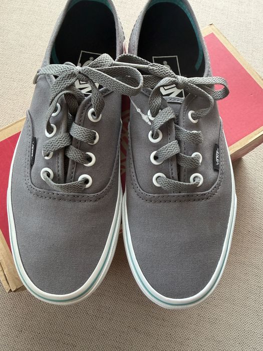 Vans authentic 37 нови