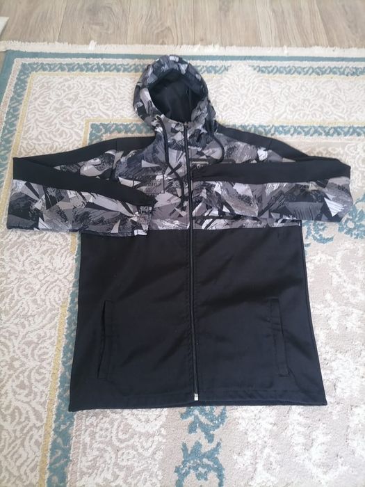 Продаю спортивную одежду