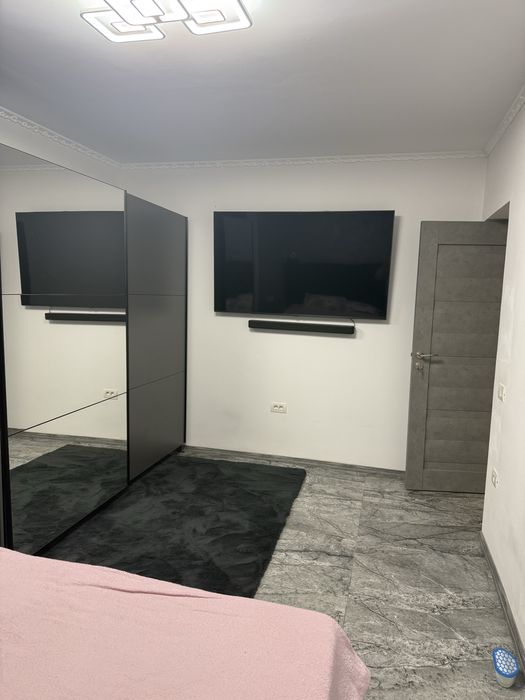 Inchiriez apartament