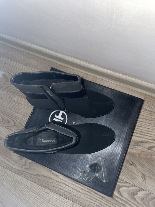 Срочно продам сапоги (батилоны) 36рр