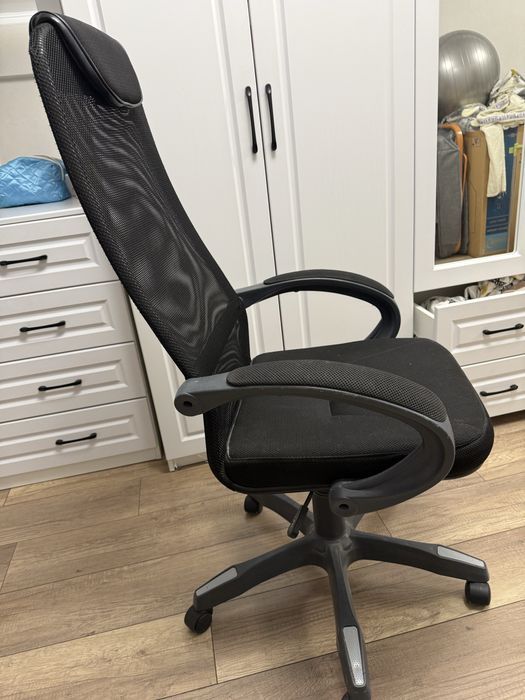 Компьютерное кресло