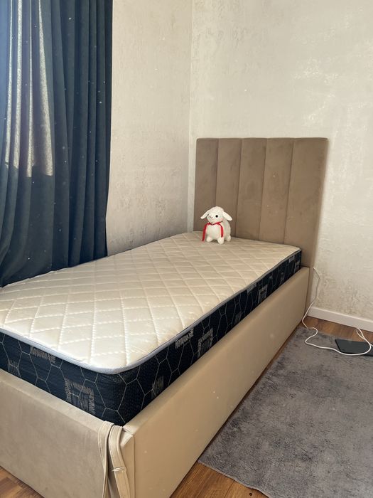 Продам 2 кровати 1 спальная (детская)