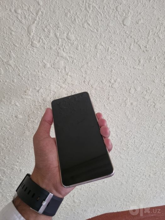 Samsung S21 5G  .