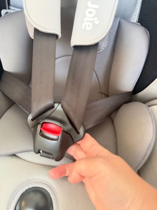 2x Scaun auto copii Joie Stages 0-18 kg – stare perfectă, vând și separat