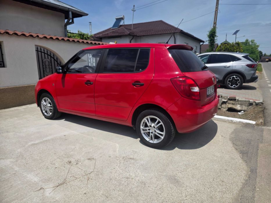 Skoda Fabia-  facelift 2009 -Provenienta Porsche RO  de catre Prim Proprietar!150000km-Pret 1650E