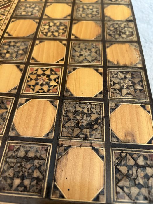 Табла интарзия 50/50