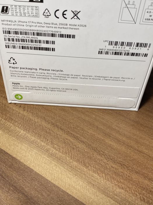 iPhone 17 Pro Max • 256 GB • Deep Blue