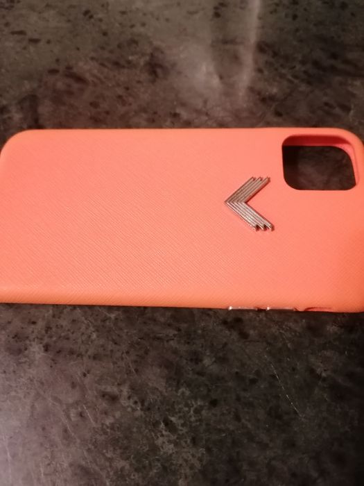 Husa Velante Iphone 11 Pro Max în stare perfecta