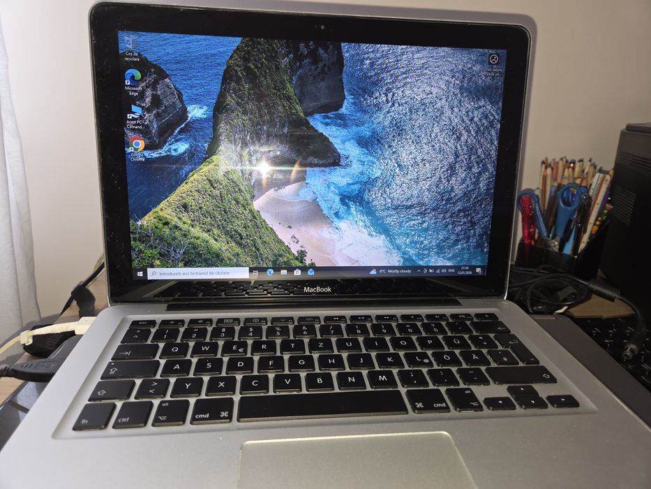 Laptop MacBook  model vechi