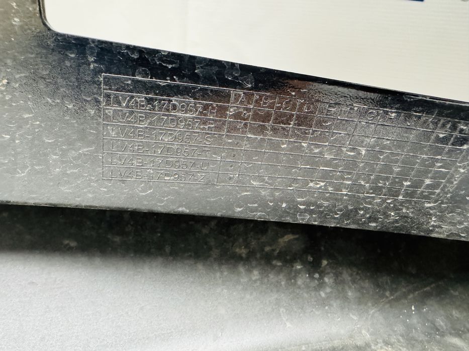 Bara fata ST Line Ford Kuga dupa 2020 cod LV4B-17D957-H