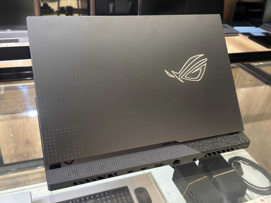 ASUS ROG STRIX G515RM Ryzen 7 6800H ram 16 ssd 512 RTX 3060 6Gb