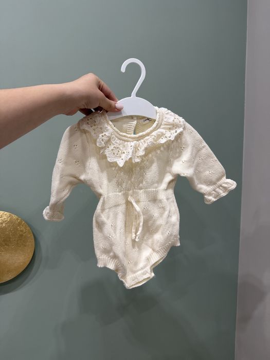 Продам платья для девочек до года