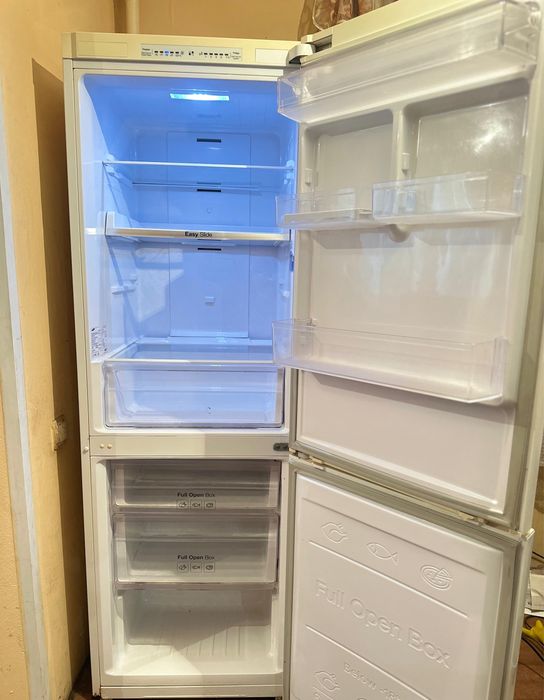 Продам Холодильник LG no frost