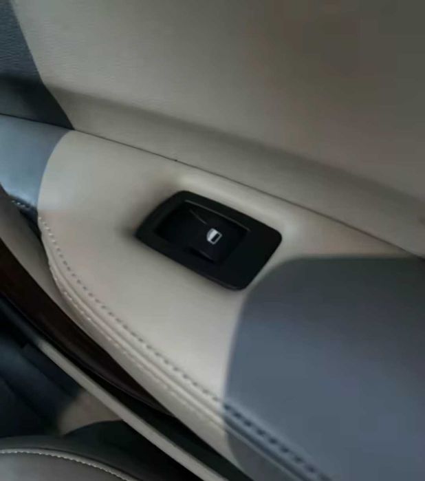 Бутон на стъклото за пасажерската врата БМВ BMW E70 E71 E72 E90 E91