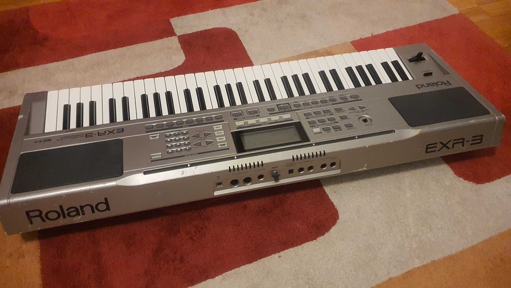 Orga Roland EXR 3