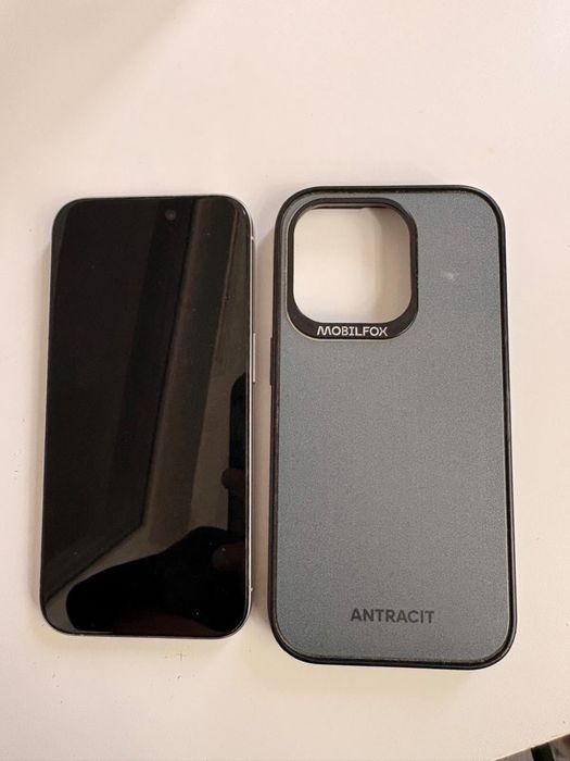 Vand iphone 15 Pro impecabil