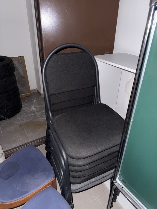 Продам стол и стулья