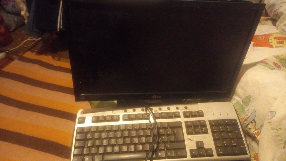 Monitor și tastatura pc