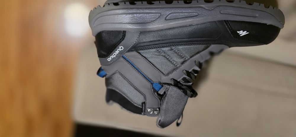 Bocanci impermeabili Quechua