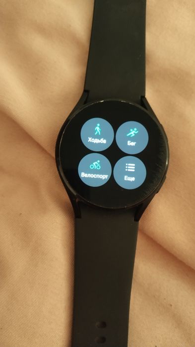 Смарт часы Galaxy watch4