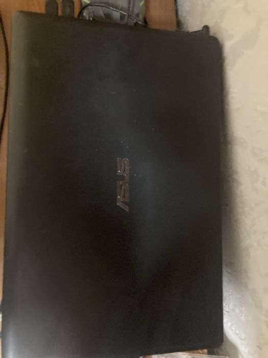 Ноутбук Asus 932 gb
