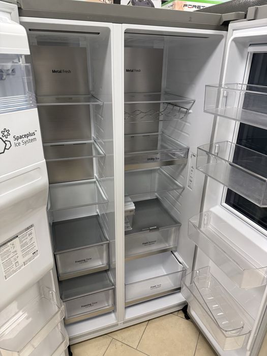 Хладилник Side by Side LG GSXV91BSAE, 635 л.