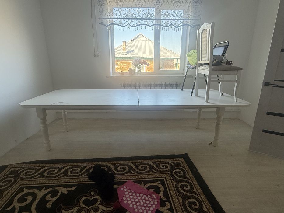 Продам стол большой очень