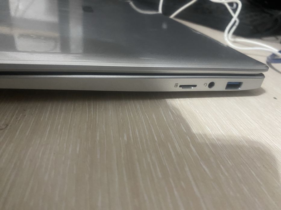 Ультрабук Vetas